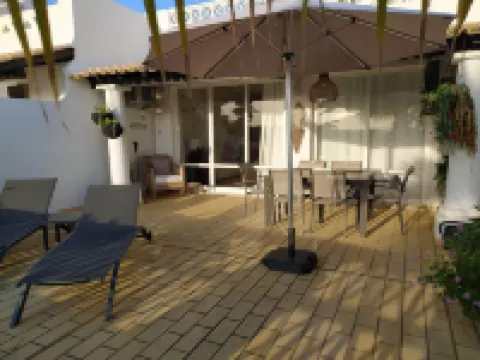 Three Palms Apartment