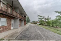 Quiet Fort Knox Townhome  Bourbon Trail Stay Near Louisville Airport