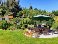 Privacy, Panoramas and Proximity -  Unforgettable Hotels in Sunshine Bay