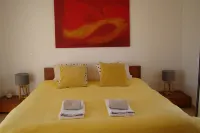 Bright and spacious with breathtaking views of the national park Các khách sạn gần Arrifana