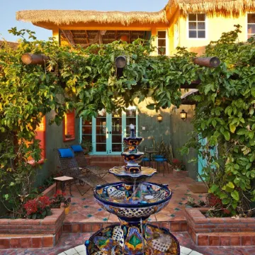 El Encanto - Artful Luxury in a Rustic Setting by the Sea