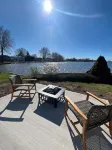 New Romantic Lake House! Hotels in Cicero