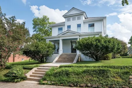 Historic Song Ranch Manor