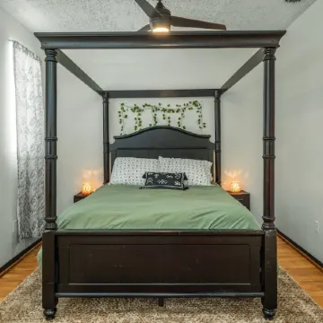 Circle Overlook-Private Downtown apartment