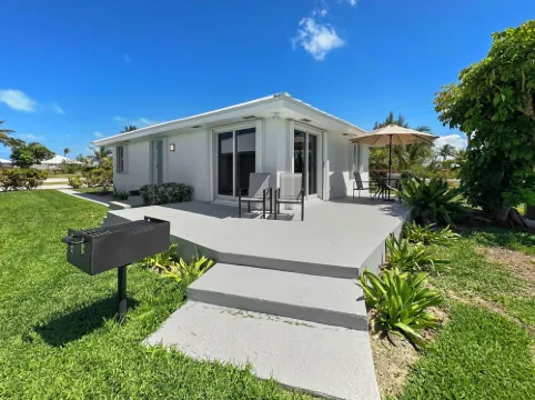 Pet Friendly, Golf Cart Included, Eleuthra Villa, Treasure Cay, Bahamas