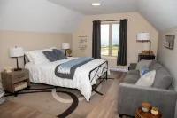 Executive Home Stunning Ocean View, St John's 10 min  Sauna, Firepit, Fitness Rm  호텔