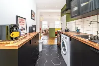 Funky Studio Near The Beach Hotels in Burntisland