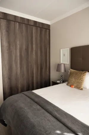 Kyalami Creek Отели рядом с достопримечательностью «Dainfern»