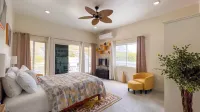 Coral Bay Chateau - Luxury Villa in Treasure Beach