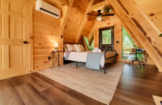 Tranquil retreat nestled in the breathtaking landscape of Hocking Hills.
