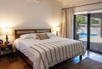 Spacious private villa compound, pool in beautiful San Pancho