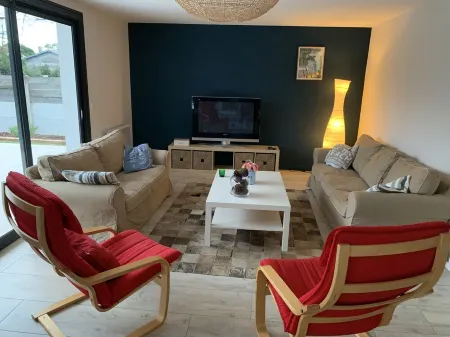 Quiet house 150 m walk from the Arcachon Basin beach Отели в г. Андернос-ле-Бен