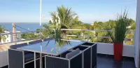 Large furnished studio, sea view