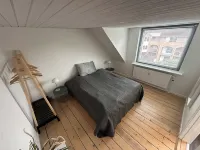 Modern apartment for 6 in city center