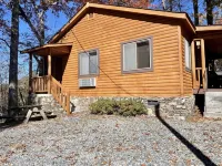 Serene Nantahala Village Cabin w/ Pool near Nantahala Outdoor Center!