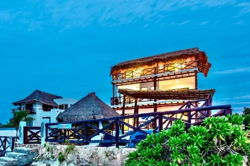 Casa Libelula Beachfront House