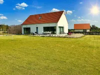 Nordisches Haus mit Sauna und Hot Tub an der Ostsee in Polen - Hunde Willkommen! Hotels in Gmina Wolin