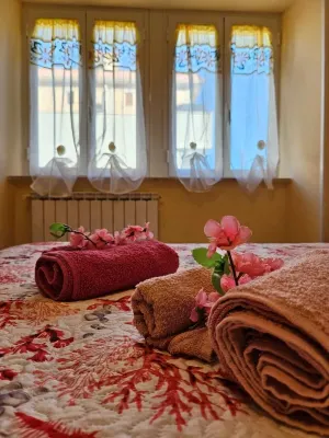 Apartment in central area with outdoor space 10 minutes from the airport
