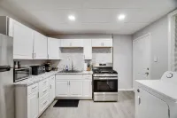In Unit W&D Free Parking Fast Wifi 5 Min Downtown