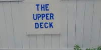 The Upper  Deck  Cozy Private Room 5 minutes away from beach Hotel a 