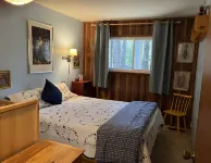 Experience mountain life near Sugar Pine Point State Park on Tahoe's Westshore Hotels near SUGAR PINE POINT STATE PARK