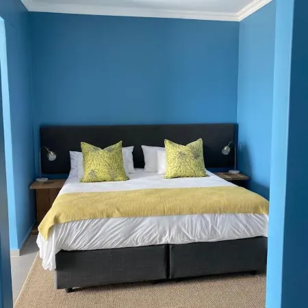 Bayview Hotel 26,Dolphin Beach, Walvis Bay,Namibia Отели в г. Уолфиш-Бей