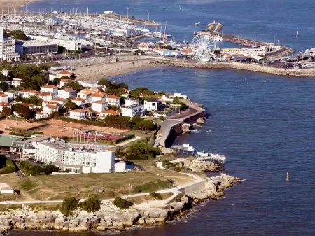 Family home with sea view