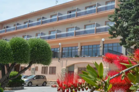 Hotel Sant Jordi Отели в г. Веспелья-де-Гайя