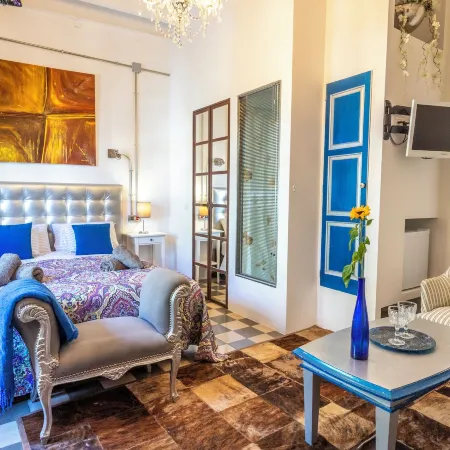 Ibiza Boutique Guest House Отели рядом с достопримечательностью «Пуэрто де Ибиса»