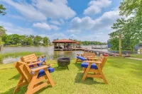 Private Dock + Porch: Lakefront Retreat in Cobb! - 2 étoiles