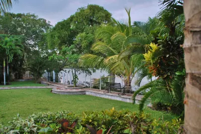 Hotel Lagoon - Pet Friendly