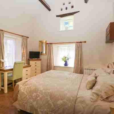 Topiary Cottage Rooms