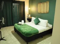 Africa House-Casa Hotel Laureles-La70 Hotels near 25