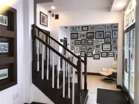 Hotel Ponce de Leon Отели рядом с достопримечательностью «Frost School Of Music»