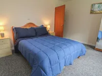 Broadlands Bungalow Hotels in Chard