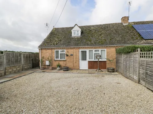Ground Floor Annex Hotels in Shipton under Wychwood