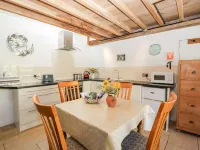 Tump Cottage Hotels in Stonehouse
