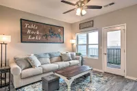 4Br Sleeps 10 Game Room 4 Mi to Sdc - 3-Star