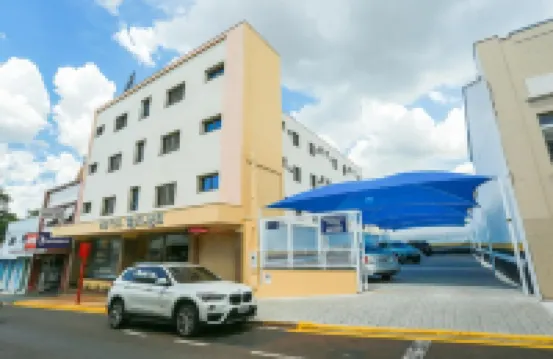 Hotel Malibu - ที่มีที่จอดรถ