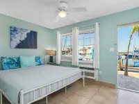 Latitude 26 Waterfront Boutique Resort - Fort Myers Beach Hotels in Fort Myers Beach