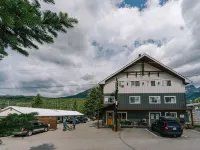 Snow Valley Lodging Hotels in Fernie