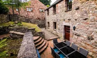 Waltons Close Hotels in Dacre