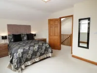 Bryn Derw Holiday Cottage Hotels in Caerhun