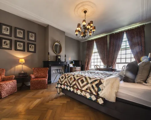 B&B de Schiedamse Suites Отели рядом с достопримечательностью «Эмхавен»