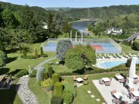 Logis Hôtel Beau Site โรงแรมในคานทัล