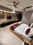 Hotel Maya Crystal