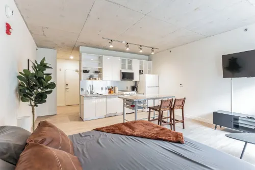 Sleek DT Cleveland Apt at City Club - 4-نجوم