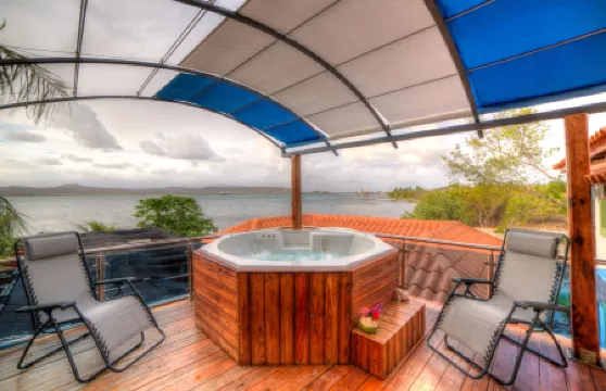 薩瓦薩利納斯酒店