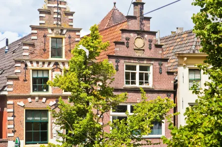 Wolf Hotel Kitchen & Bar Отели в г. Алкмар