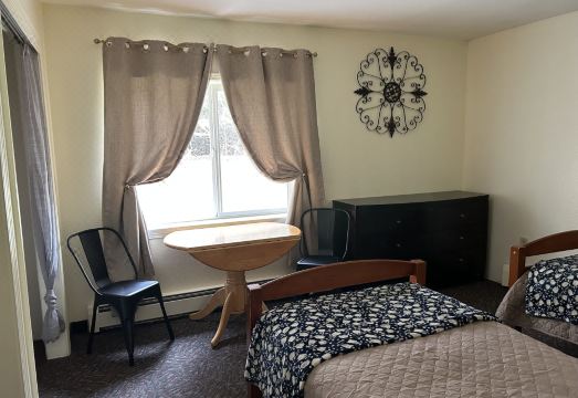 버드 크리크 모텔 객실